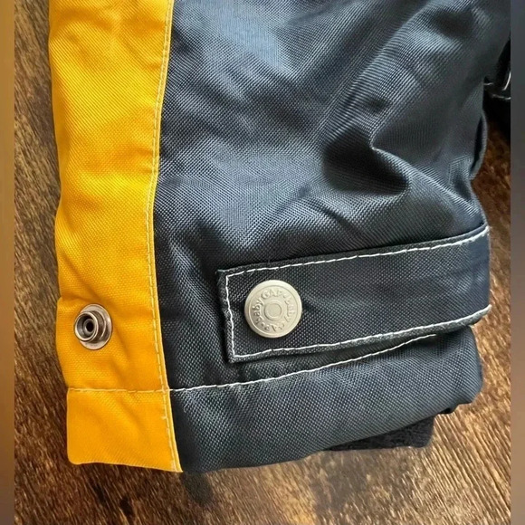 baby GAP | infant snowsuit. Size: 3-6M - Picture 4 of 14